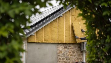 Isolation thermique mur en 2026 : ITE, ITI, matériaux